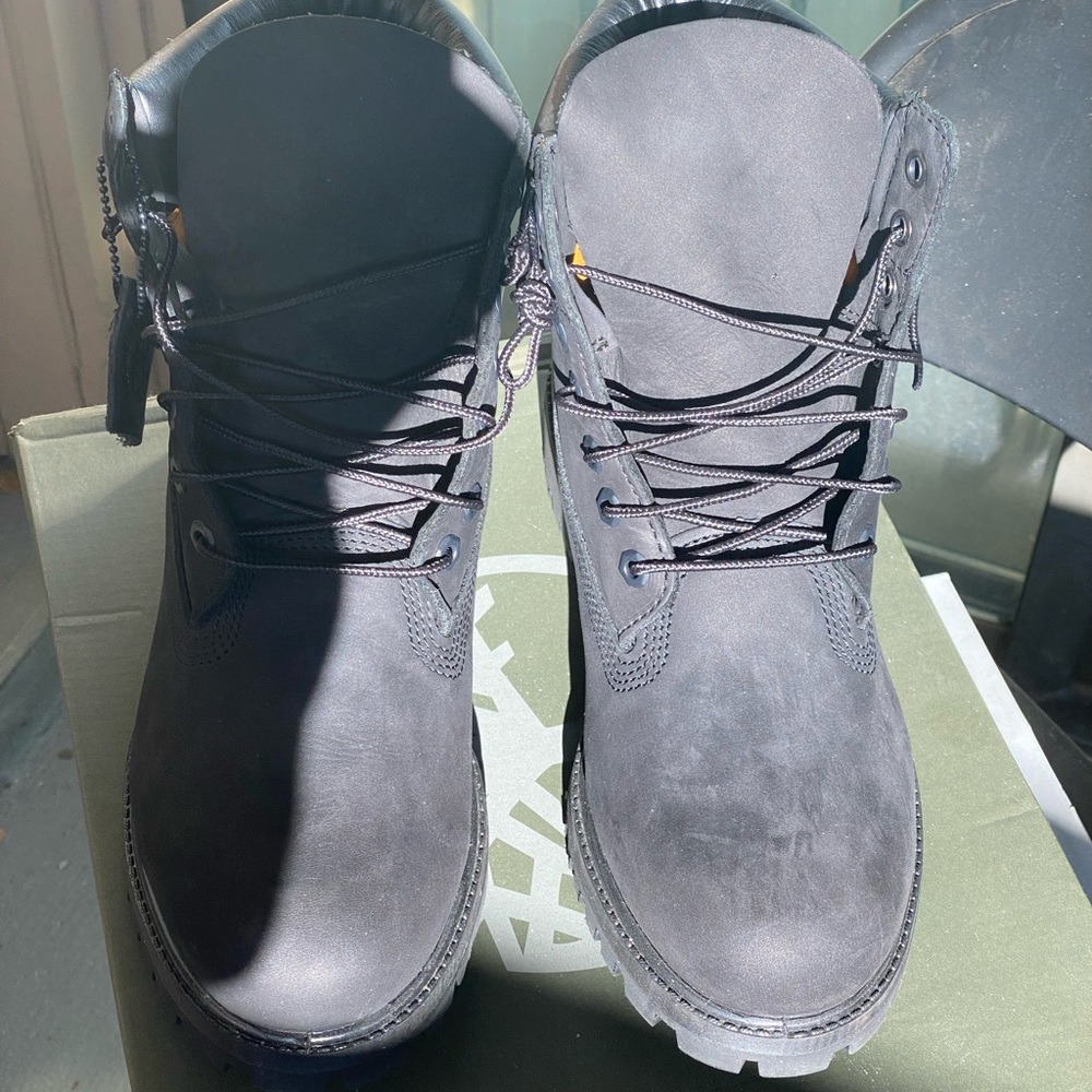 Timberland 6” waterproof black nubuck rugged work boot